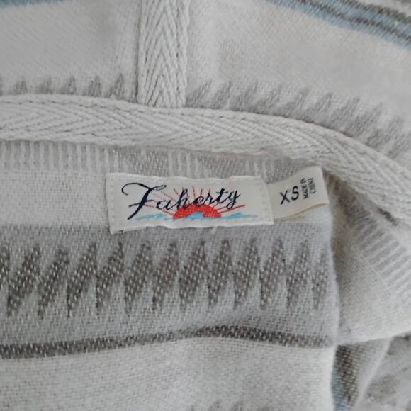 Faherty Baja Poncho Hoodie Sweater Aztec Southwestern Print Kangaroo Pocket XS - Picture 6 of 7